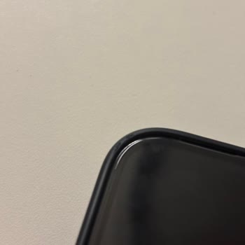 Yüksek Fiyatlı İphone Kılıflarında Hızlı Deformasyon Ve Müşteri Memnuniyetsizliği