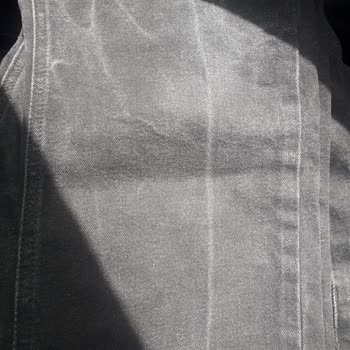 LCW'den Alınan Pantolonun Rengi Kısa Sürede Bozuldu, Değişim Reddedildi