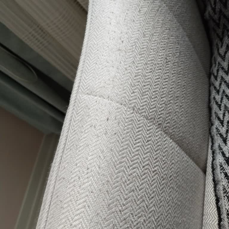 Koltuk Kumaşı Kısa Sürede Yıprandı Değişim Ücreti Sıfır Fiyatını Geçti