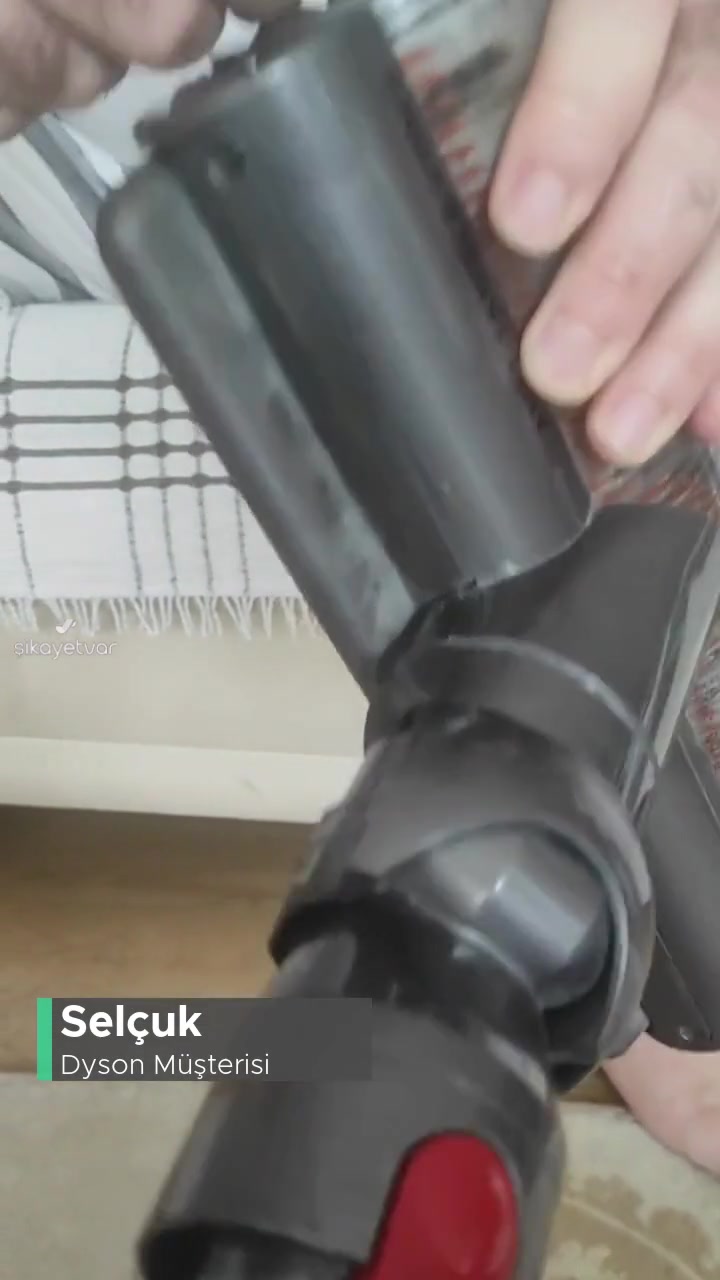 Dyson Süpürge Başlığım Çıkmıyor, Temizleyemiyorum! videonun kapak resmi