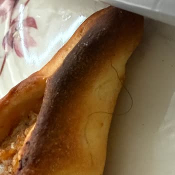 Pide İçinde Kıl Çıkması Ve Hijyen Endişesi