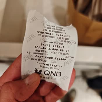 Zara Forum İstanbul Mağazasında Saygısız Personel Davranışı Nedeniyle Yaşanan Olumsuz Deneyim