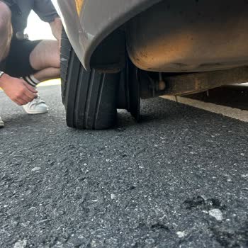 Sıfır Lastik Düz Yolda İçten Yarıldı Üretim Hatası Mı