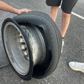 Sıfır Lastik Düz Yolda İçten Yarıldı Üretim Hatası Mı