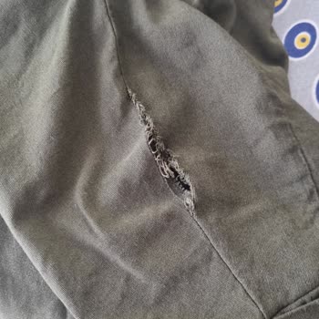 Yüksek Fiyatlı Elbise İlk Yıkamada Söküldü, İade Reddiyle Mağduriyet