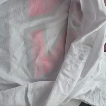 Aldığım Üründe Baskı Aktı Ve Delik Çıktı Müşteri Hizmetleri Çözüm Sunmadı