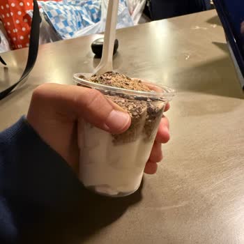 Kavacık Şubesinde Fiyat Farkı Ve Eksik Malzemeli McFlurry