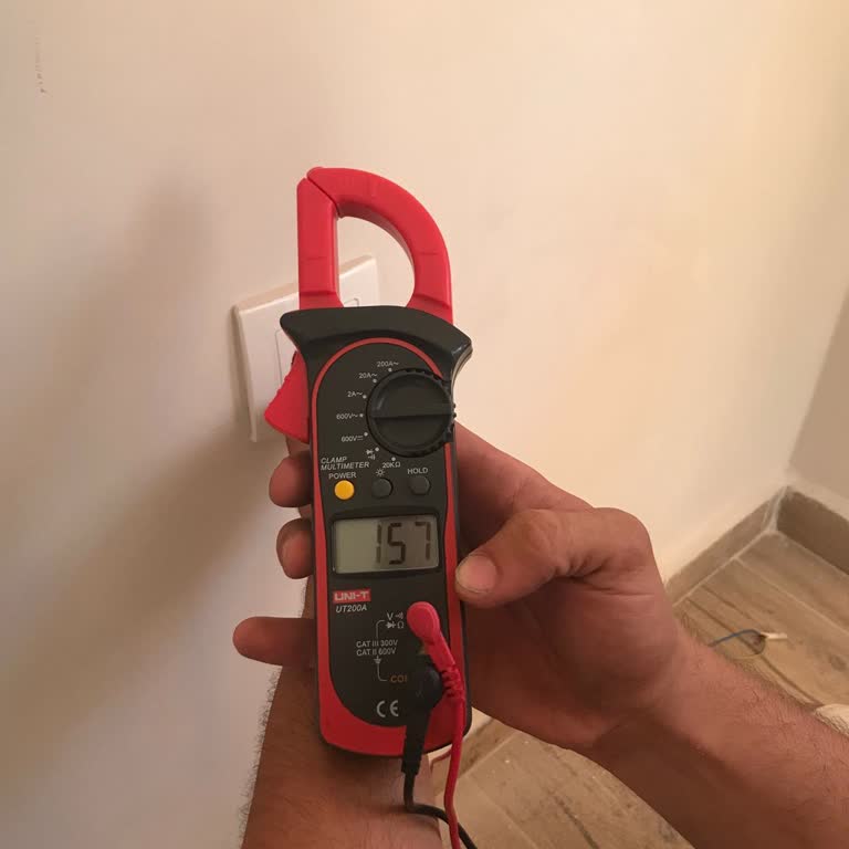 Trafo Eksikliği Nedeniyle Düşük Voltaj Sorunu Ve Cihaz Zararları İçin Çözüm Bekliyoruz