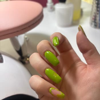 Hanife Yalçın Beauty Hem Mağdur Ediyor Hem de Tartışıyor