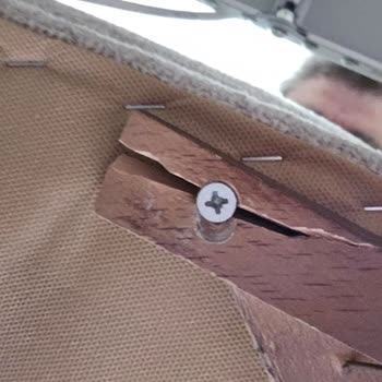 Teslimatta Kırık Koltuk Ayağı, İlgisiz Servis Ve Çözülmeyen Mağduriyet