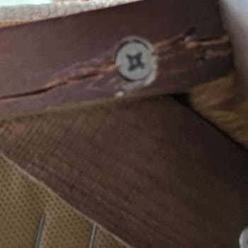 Teslimatta Kırık Koltuk Ayağı, İlgisiz Servis Ve Çözülmeyen Mağduriyet