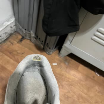 FLO Ayakkabı Hafta Sonu Giyilen Ayakkabıda Erken Yırtılma ve Yetersiz Garanti İncelemesi