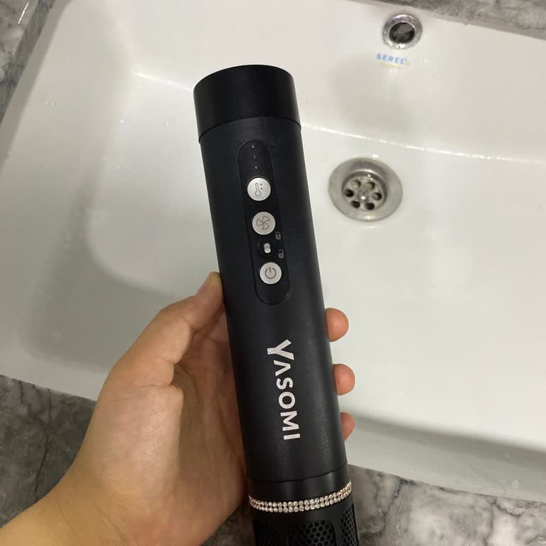 Saç Şekillendirici Kullanım Sırasında Arızalandı Ve Patlayarak Kapandı