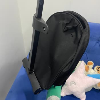 Yeni Alınan Çocuk Çantası Evde Hemen Yırtıldı, Kalite Hayal Kırıklığı