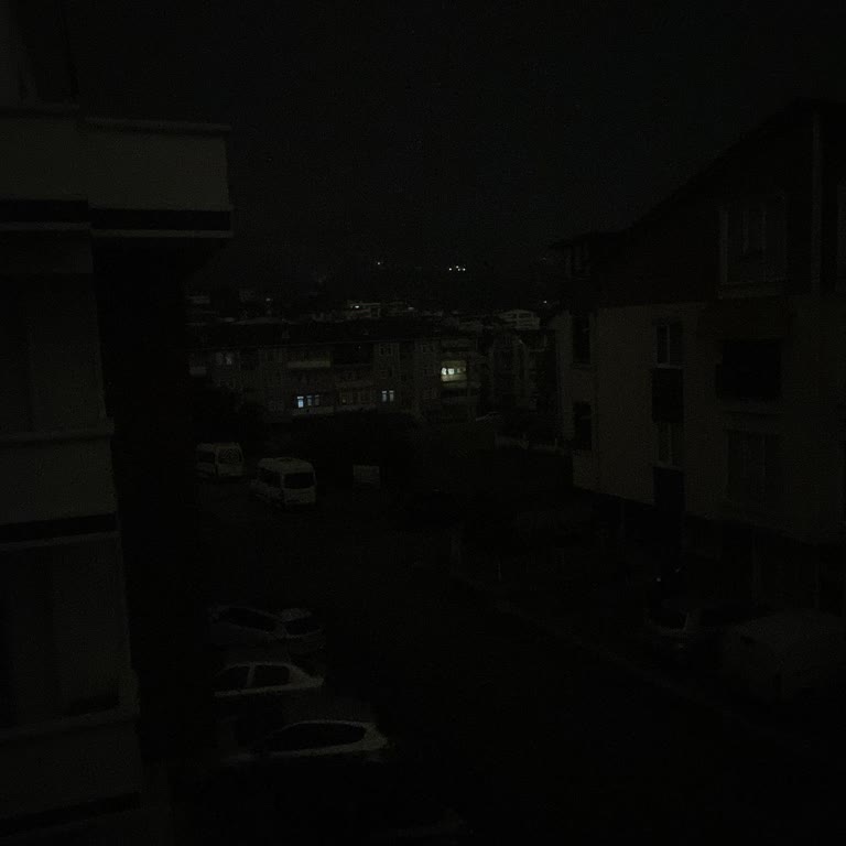 Sürekli Elektrik Kesintileri Hayatı Zorlaştırıyor!