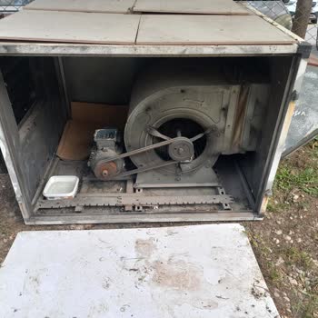 Aydın Büyükşehir Belediyesi Burger King Şubesinin Havalandırma Gürültüsü Hayatımızı Zindana Çevirdi