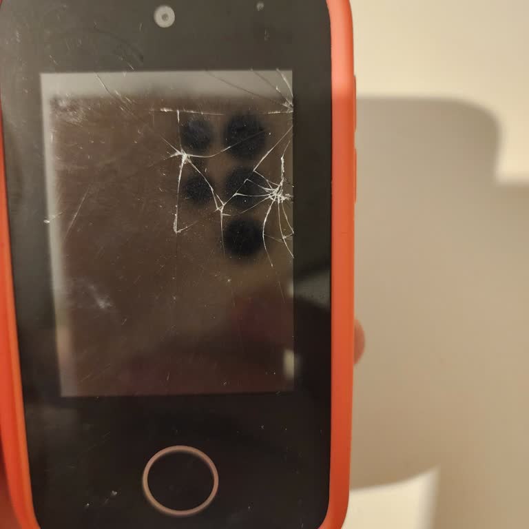 İki Gün İçinde Kırılan Telefon Ve Müşteri Hizmetlerine Ulaşılamıyor