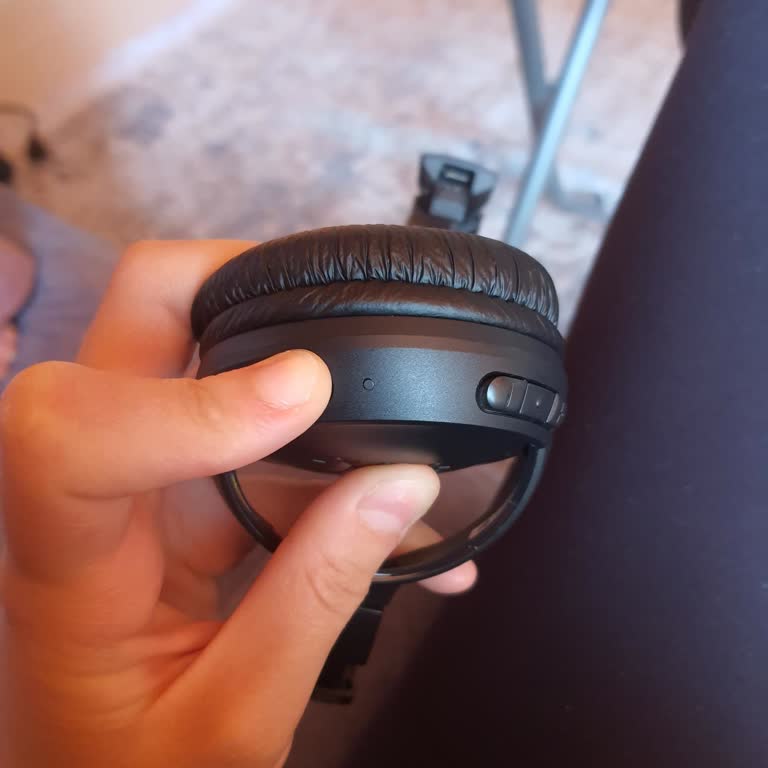 Jbl560bt Kulaklık Bir Anda Açılmamaya Başladı Şarj Oluyor Ama Çalışmıyor