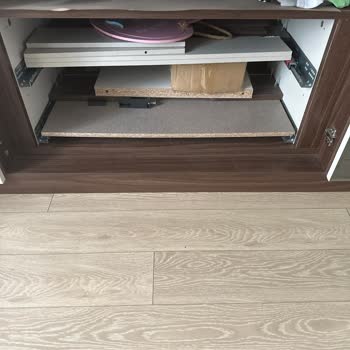Gardırop Kapakları 4 Aydır Değiştirilmedi, Mağaza İlgisiz