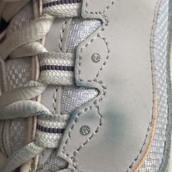 Skechers Ayakkabıda Renk Değişimi ve Olumsuz Müşteri Hizmeti