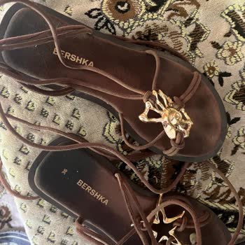 Aldığım Sandalet Ayaklarımı Yara Yaptı Ve İade İstiyorum