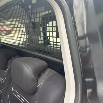 Yeni Aldığım Rifter Aracın Kapı Ve Bagajından Toz Alması Ve Bayinin İlgisizliği