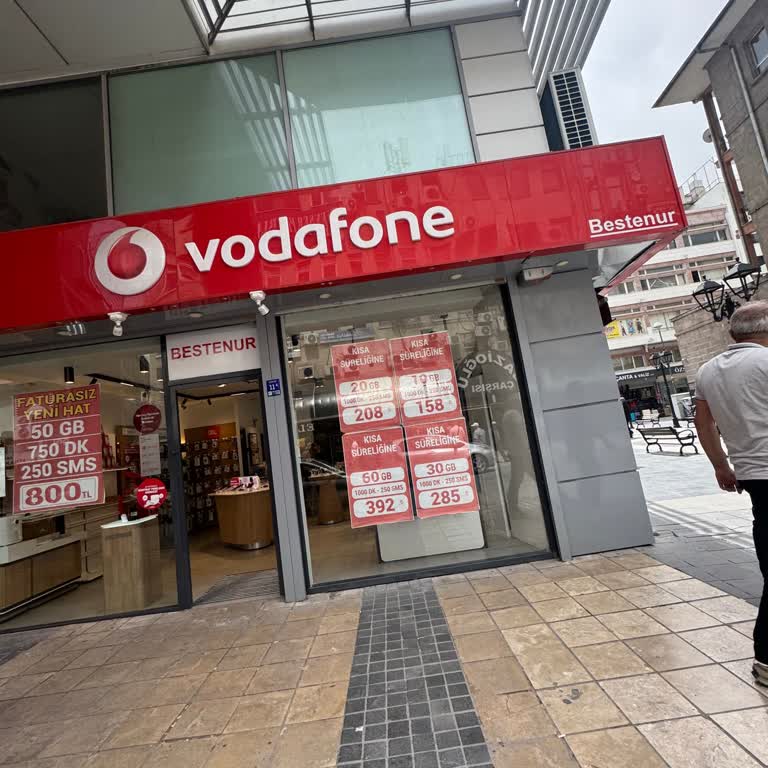 Vodafone Bayisinde İlgisiz Ve Saygısız Hizmetle Karşılaştım