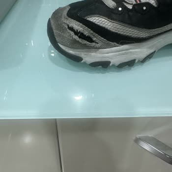 Altı Ayda Yırtılan Ayakkabıya Değişim Yapılmadı