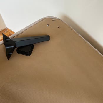 Aldığım Koltuk Takımının Eksik Parçası Haftalardır Teslim Edilmiyor