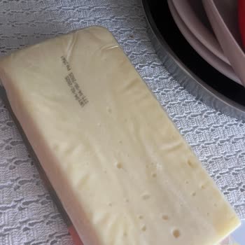 A101'den Alınan Bozuk Peynir Ve İlgisiz Mağaza Yönetimi