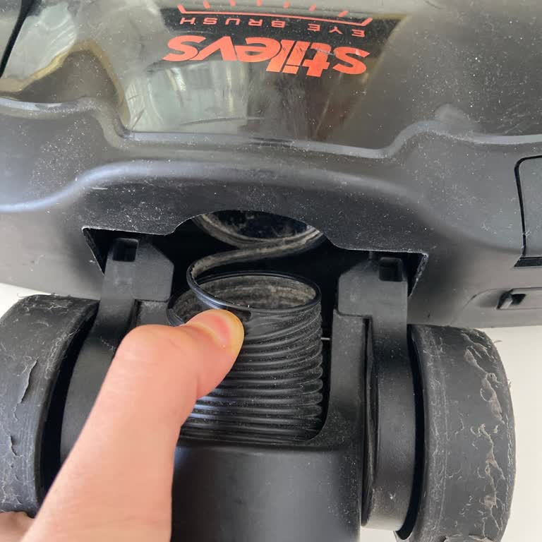 Stiviles Süpürgede Kısa Sürede Parça Arızası Ve Performans Kaybı