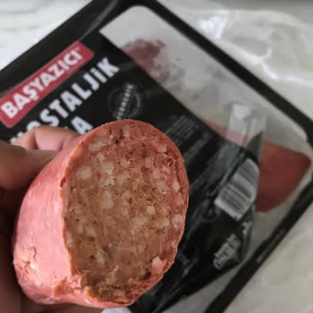 Aldığım Sucukta Bozuk Ve Kötü Koku Çıktı, Mağduriyetimin Giderilmesini İstiyorum