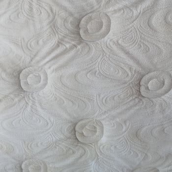 Yatak Yıkama Sonrası Oluşan Lekeler Ve Yetersiz Hizmet