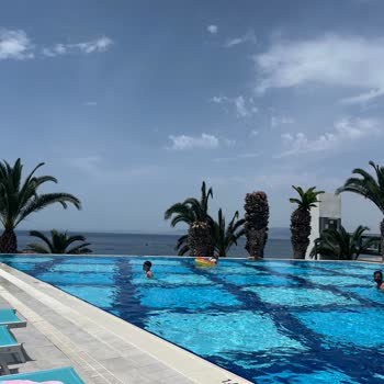 Çocuk Güvenliği İhmal Edilen Otelde Tatilimiz Acilde Geçti