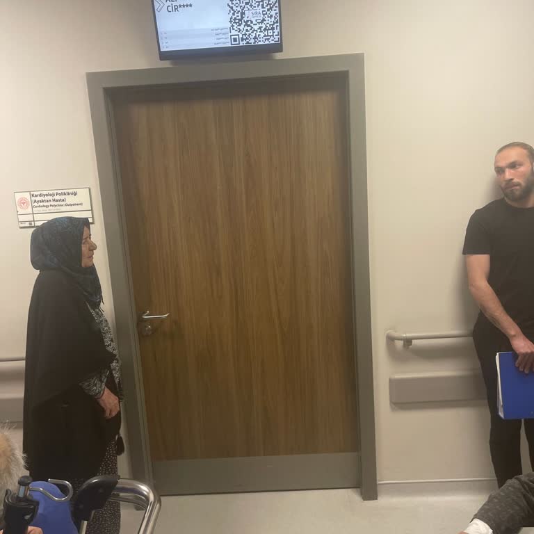 Etlik Şehir Hastanesi Kardiyoloji Bölümünde Uzun Bekleme Ve İlgisizlik