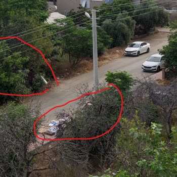 Mahallede İzinsiz Çöp Birikimi Ve Sağlık Riski