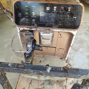 Sel Felaketinde Zarar Gören Kahve Makinesi İçin Philips'ten Destek Alamama Hayal Kırıklığı