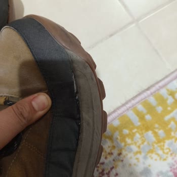 Skechers Refused to Replace My Shoes That Tore After a Few Months of Use
