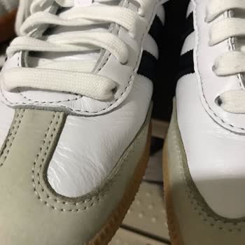 SuperStep'ten Alınan Adidas Ayakkabıda Hızlı Deformasyon Ve İletişimsizlik