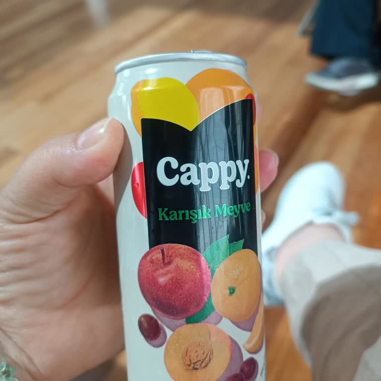 İki Saatlik Rötara Sadece Bir İçecek: Büyük Firma, Küçük İkram