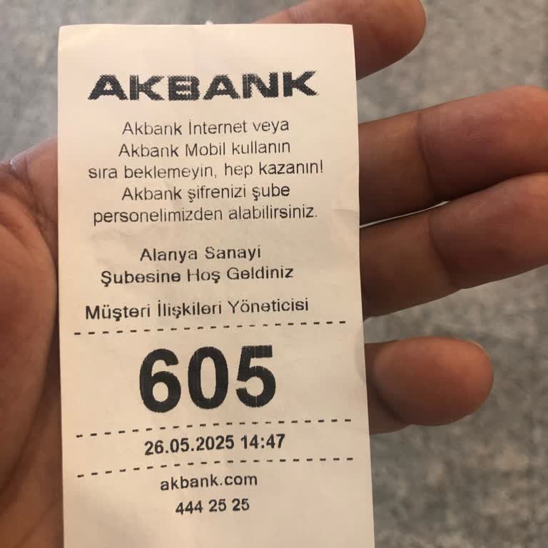 Akbank Alanya Şubesinde Sıra Numarasına Rağmen Hizmet Alamama Sorunu