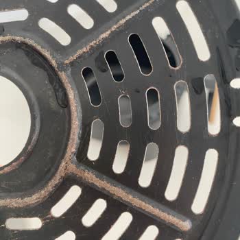 Kısa Sürede Bozulan Ve Yapışan Air Fryer Hayal Kırıklığı