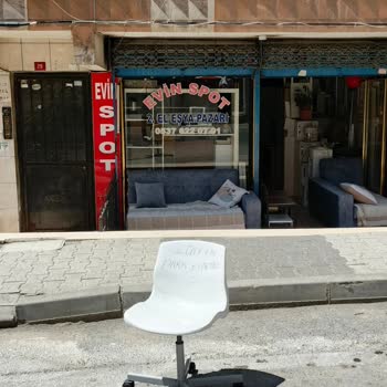 Yol Kenarlarının Esnaf Tarafından İşgal Edilmesi Mağduriyeti