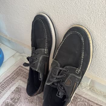 Aldığım Bot Ve Ayakkabıda Renk Solması Ve Açılma Sorunu