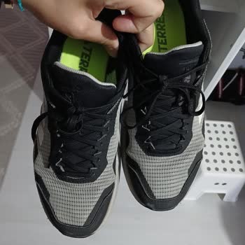 Adidas Goratex Ayakkabıda Kısa Sürede Yırtılma Ve Mağduriyet