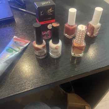 Geç Gelen Ve Kırık Oje Şoku: Gratis'ten Hayal Kırıklığı