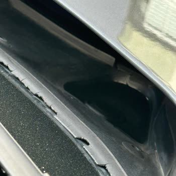 BMW 418i Ön Cam Fitili Parçalanıyor, Acil Çözüm Bekliyorum