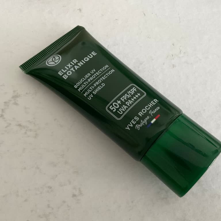 Yves Rocher Elixir Botanique SPF 50+ Gave Me Brown Spots Instead of Sun Protection