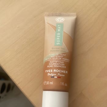 Yves Rocher Foundation Irritated My Skin, Caused Breakouts and Peeling