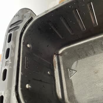 Az Kullanımla Paslanan Airfryer Hayal Kırıklığı Yarattı